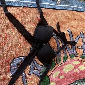 VS black bikini top